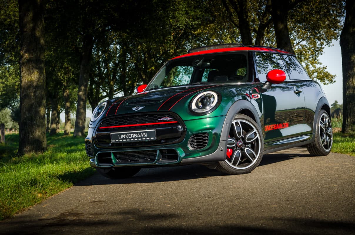 k heb een fantastische MINI John Cooper Works bij Linkerbaan gekocht. Het is mijn 8ste MINI. Ik heb Daan Smit leren kennen als een echte vakman en niet als een doorsnee auto verkoper. Zijn opleiding en zijn persoonlijkheid zijn daar debet aan. Op elke vraag kwam een gedegen antwoord en binnen de kortste tijd had ik een klik met hem. Ik kan Daan aan iedereen aanbevelen