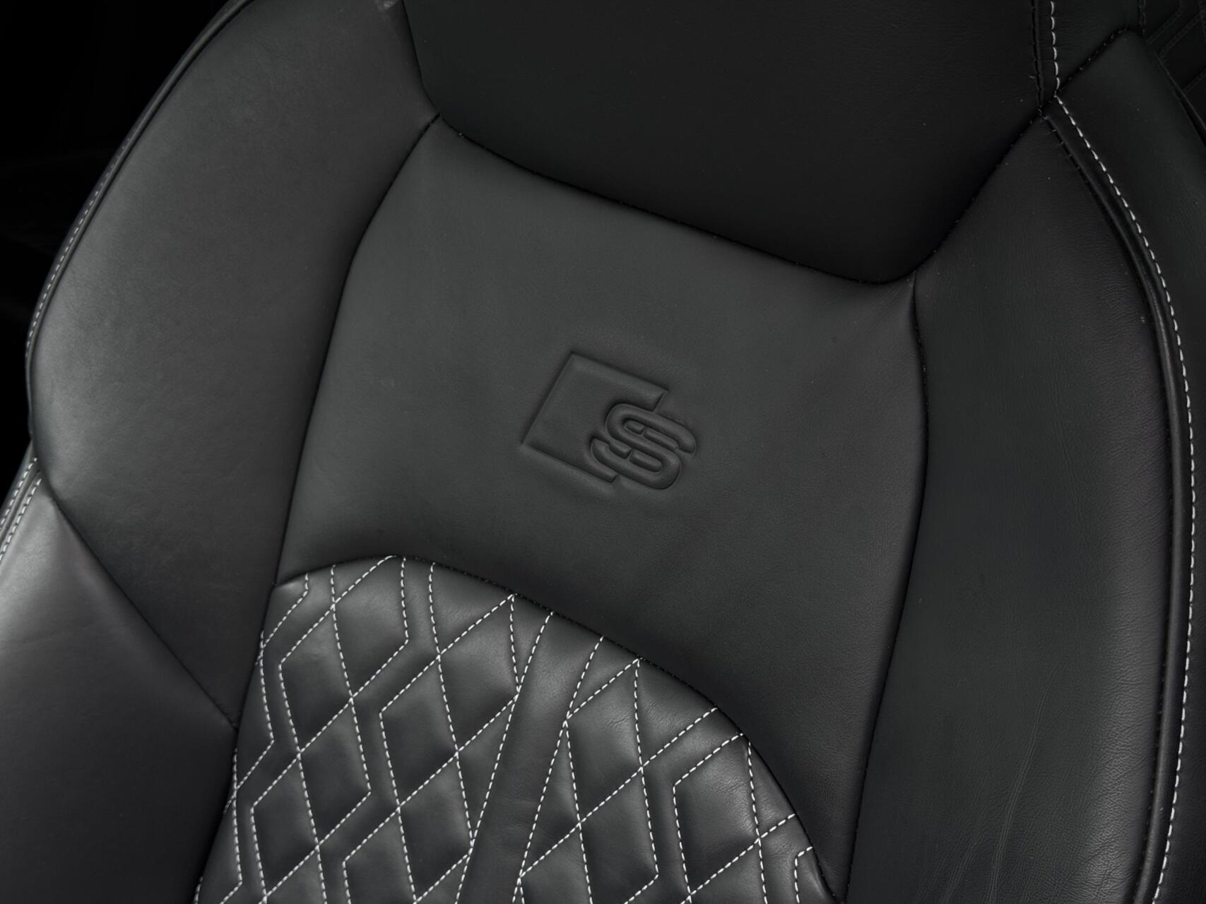 zoomed-item