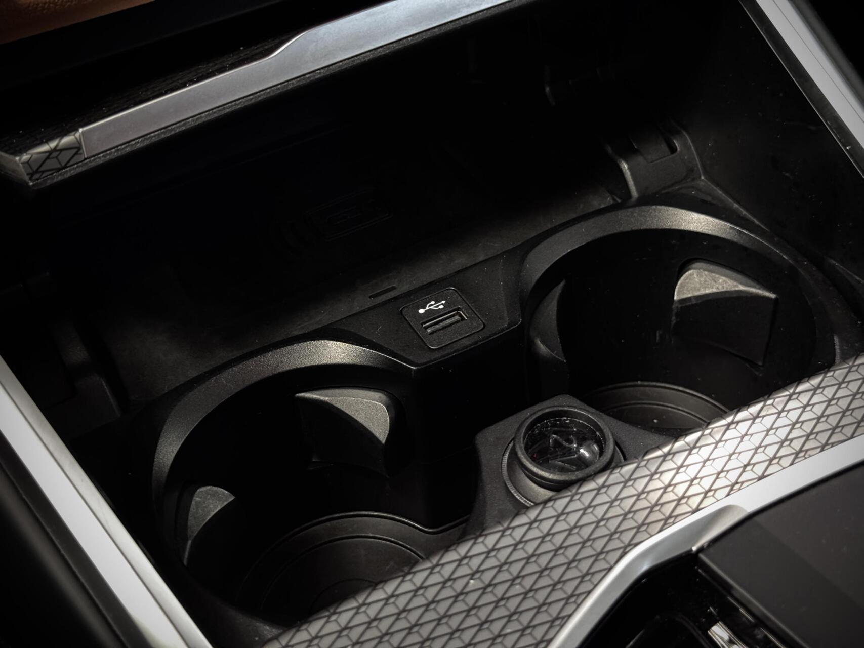 zoomed-item