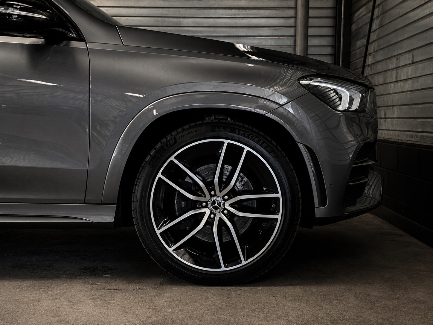 zoomed-item