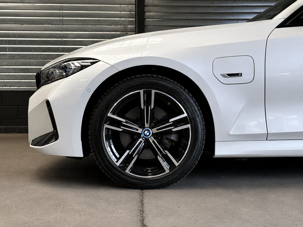 BMW 3 Serie — foto 11