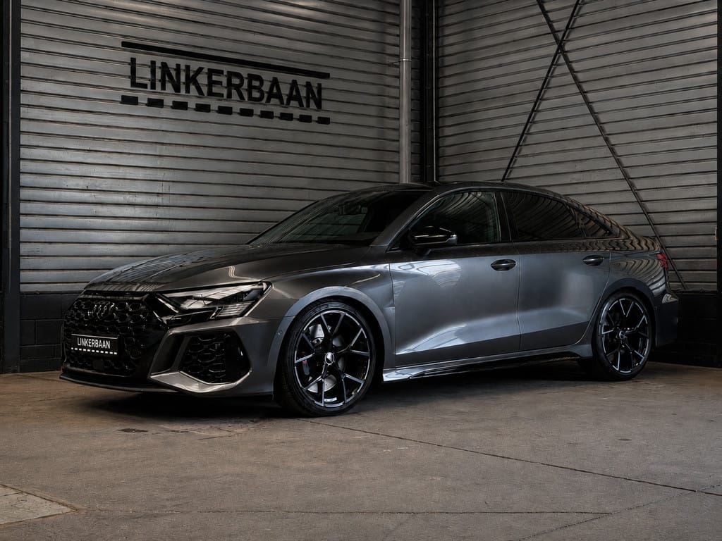 Audi RS3 — foto 1