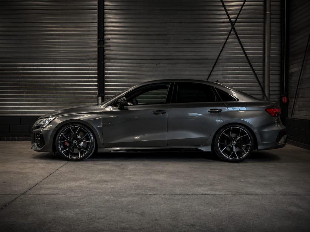 Audi RS3 — foto 12