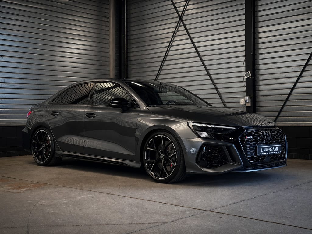 Audi RS3 — foto 16