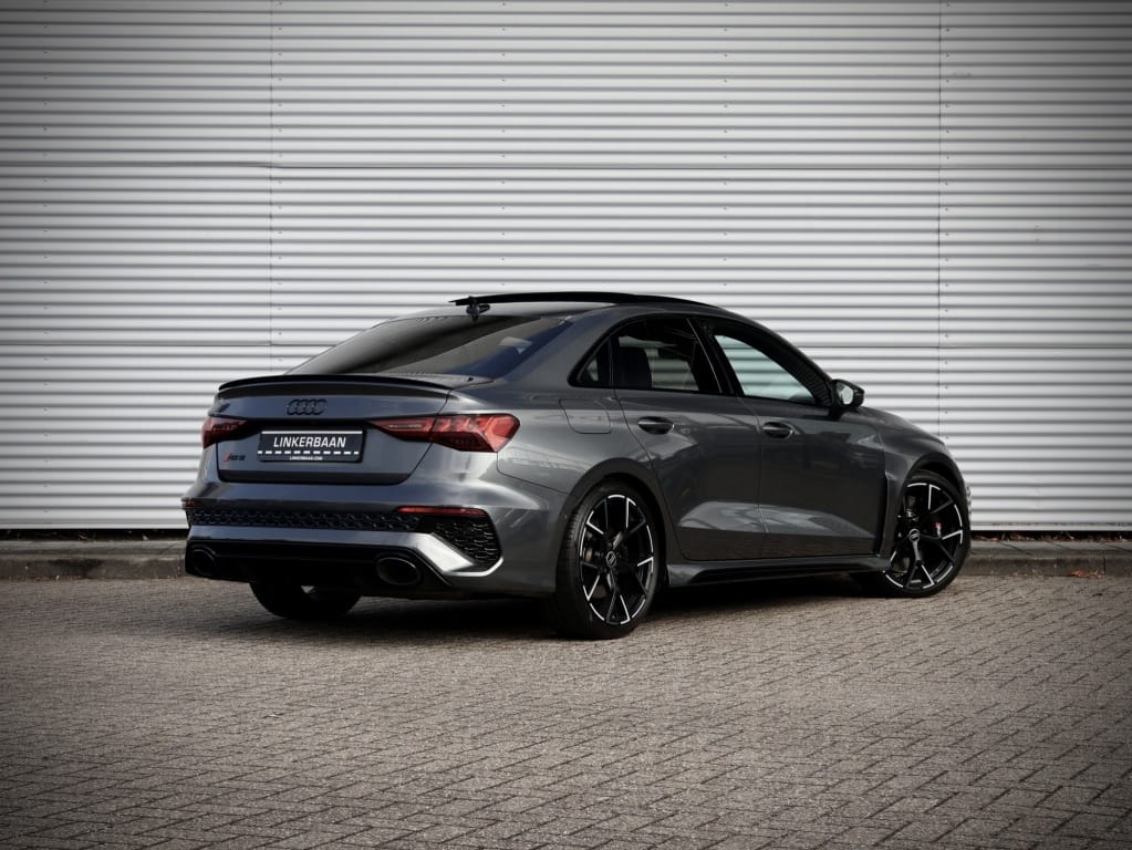 Audi RS3 — foto 3