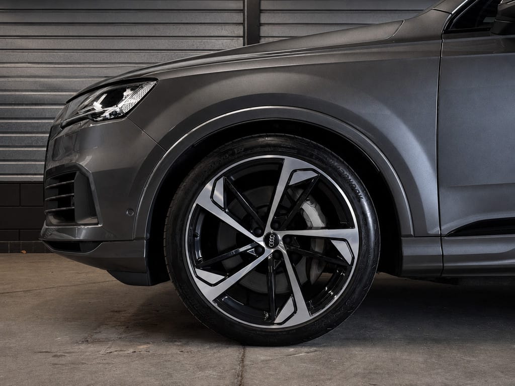 Audi Q7 — foto 9