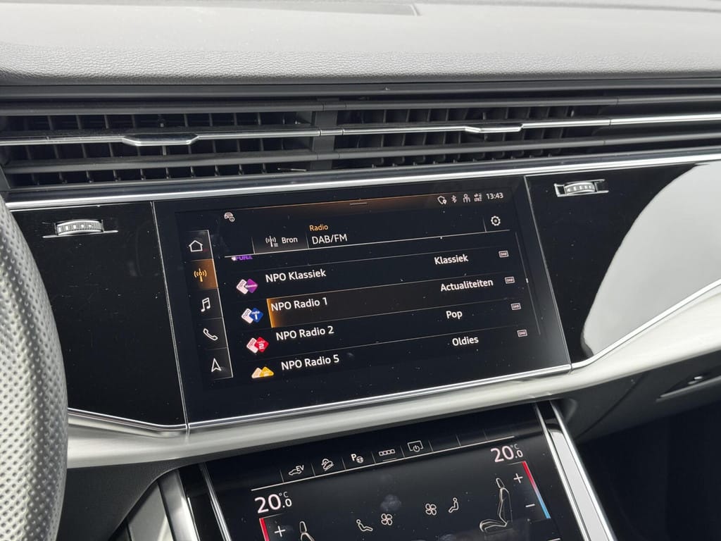 Audi Q7 — foto 22