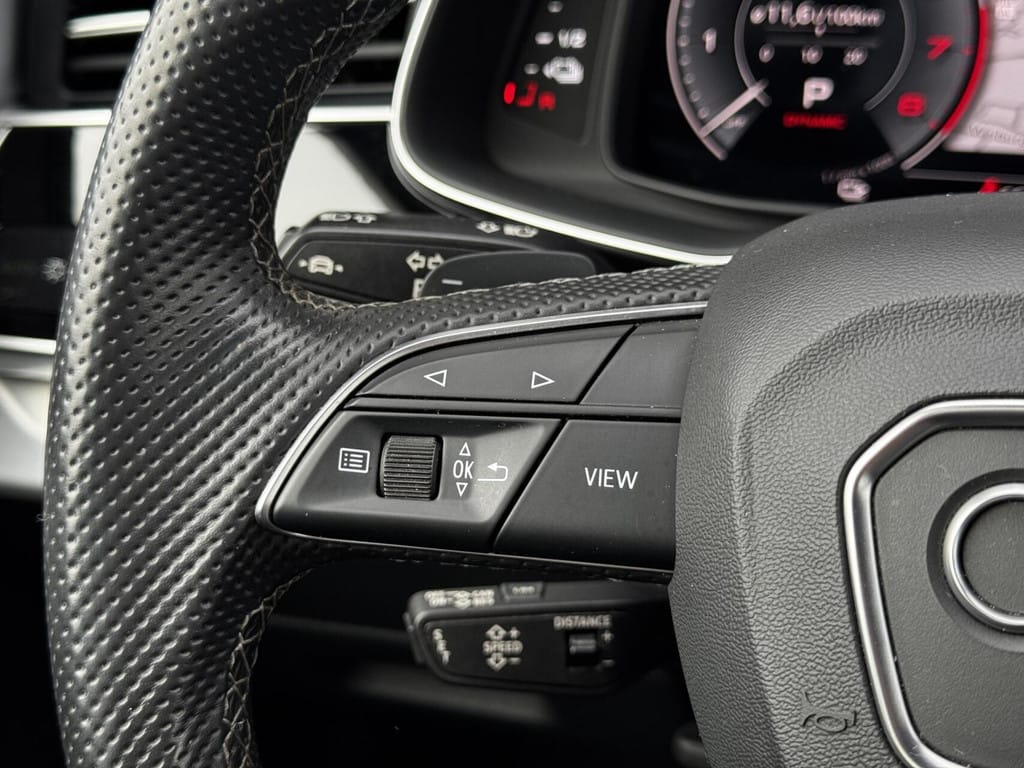 Audi Q7 — foto 30