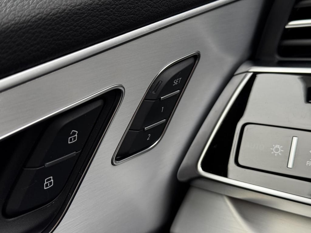 Audi Q7 — foto 34