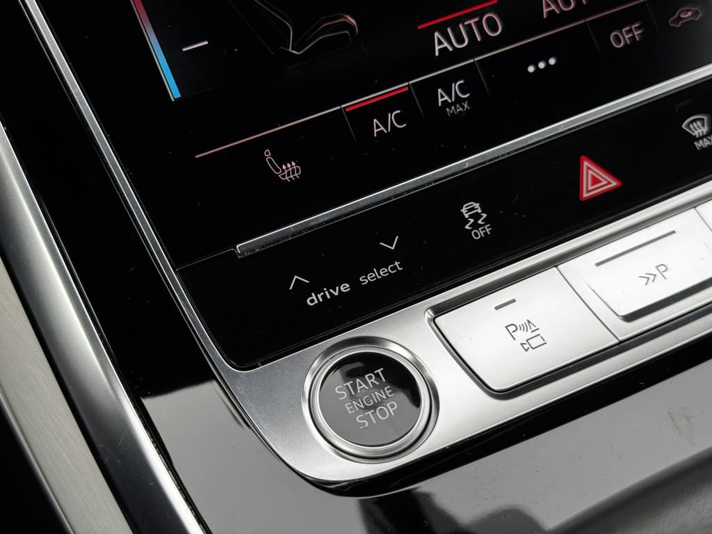 Audi Q7 — foto 36