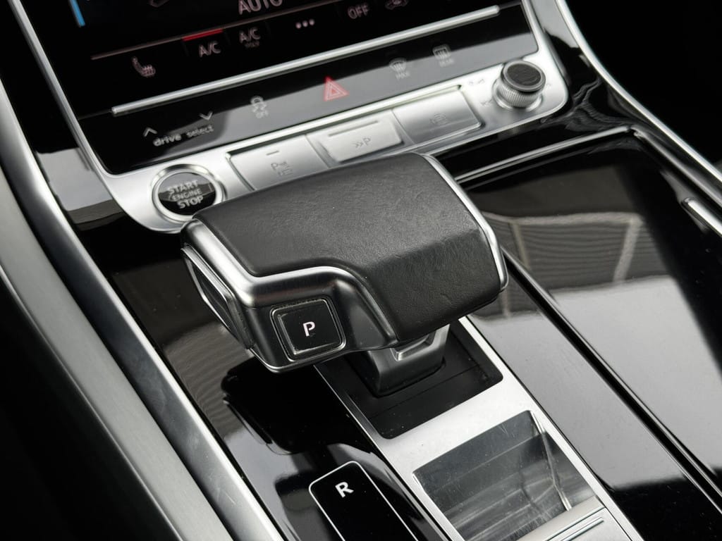 Audi Q7 — foto 39