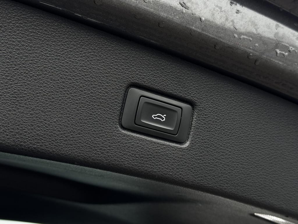 Audi Q7 — foto 42