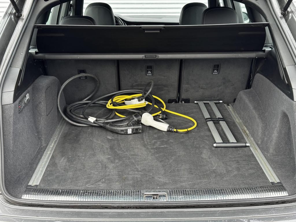 Audi Q7 — foto 43