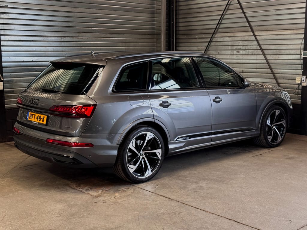 Audi Q7 — foto 46