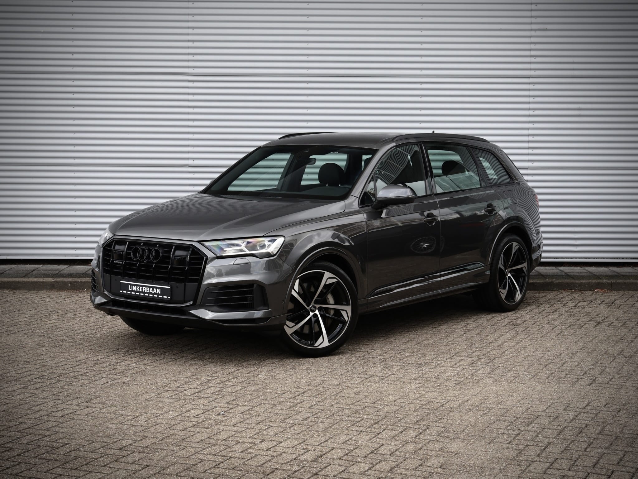 Audi Q7 — foto 43