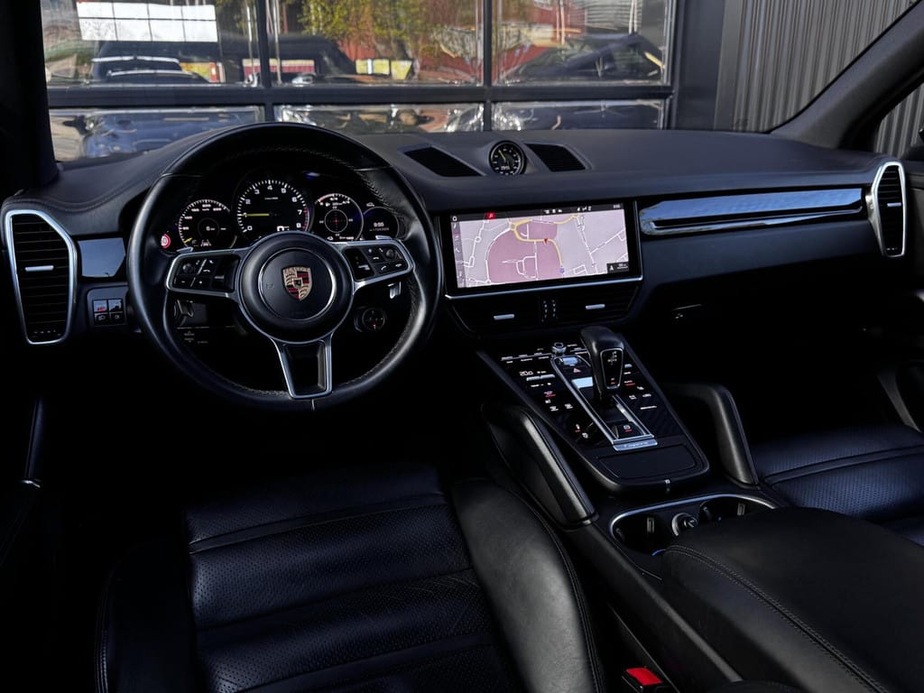 Porsche Cayenne — foto 5