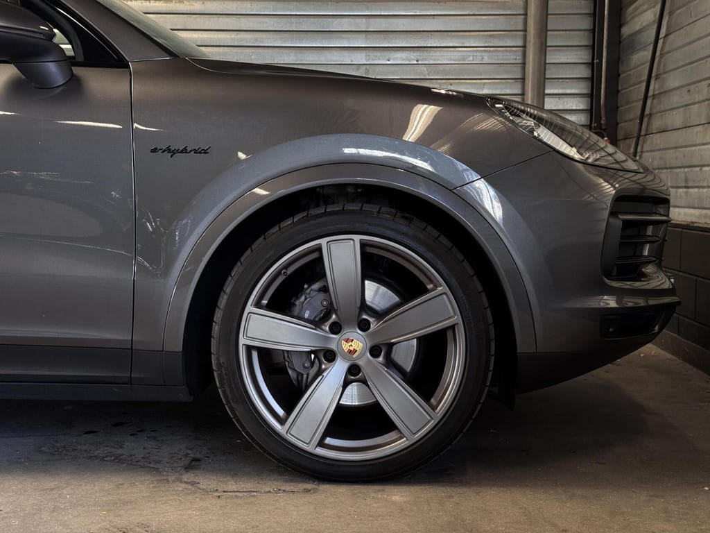 Porsche Cayenne — foto 18