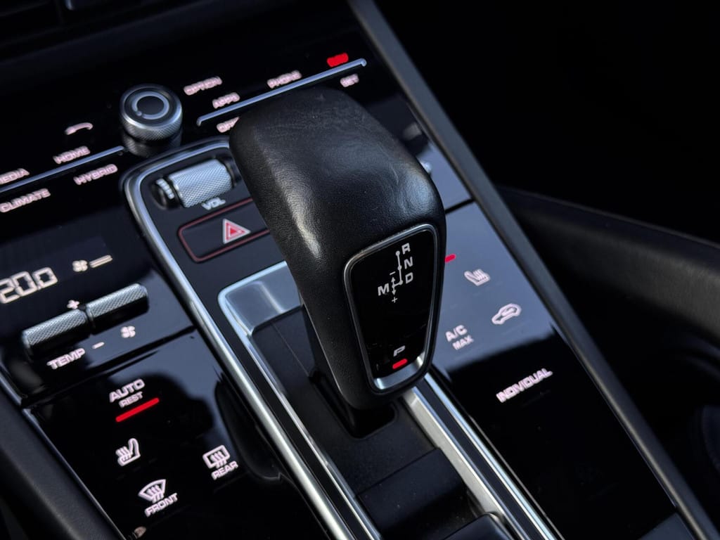 Porsche Cayenne — foto 33
