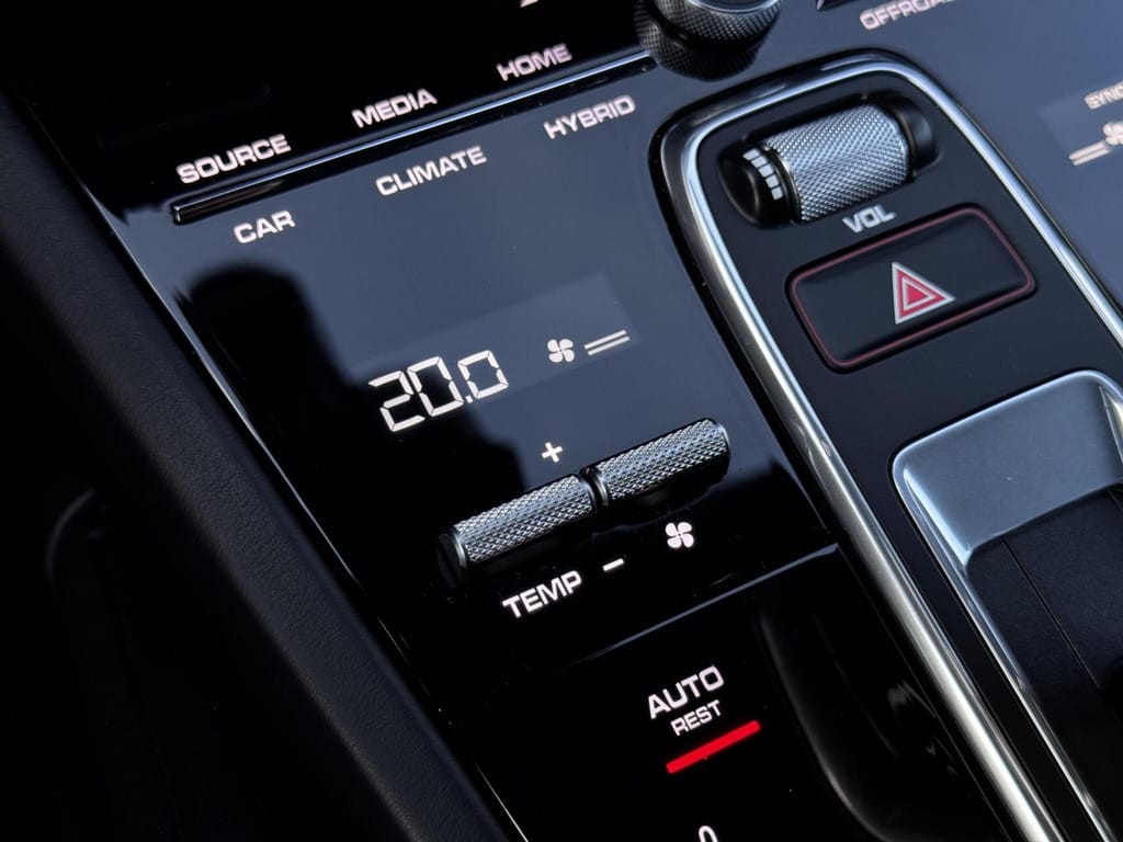 Porsche Cayenne — foto 35