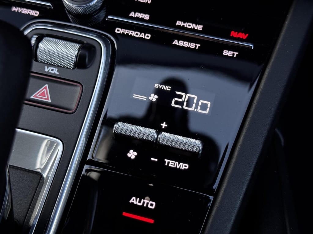 Porsche Cayenne — foto 39