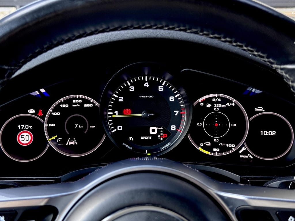 Porsche Cayenne — foto 44