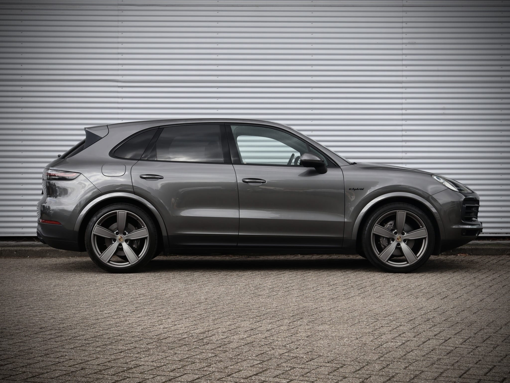 Porsche Cayenne — foto 14