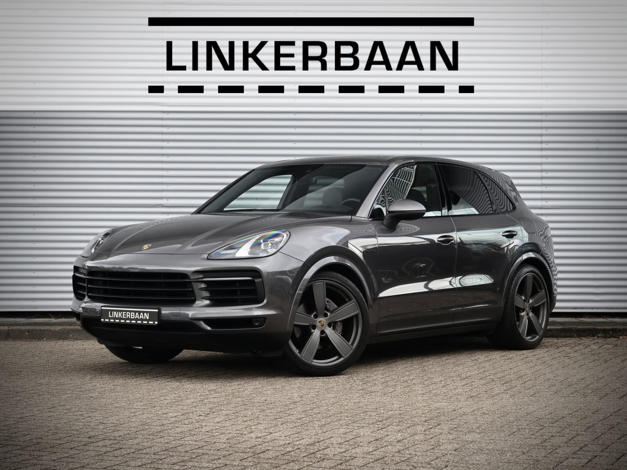 Porsche Cayenne — foto 1
