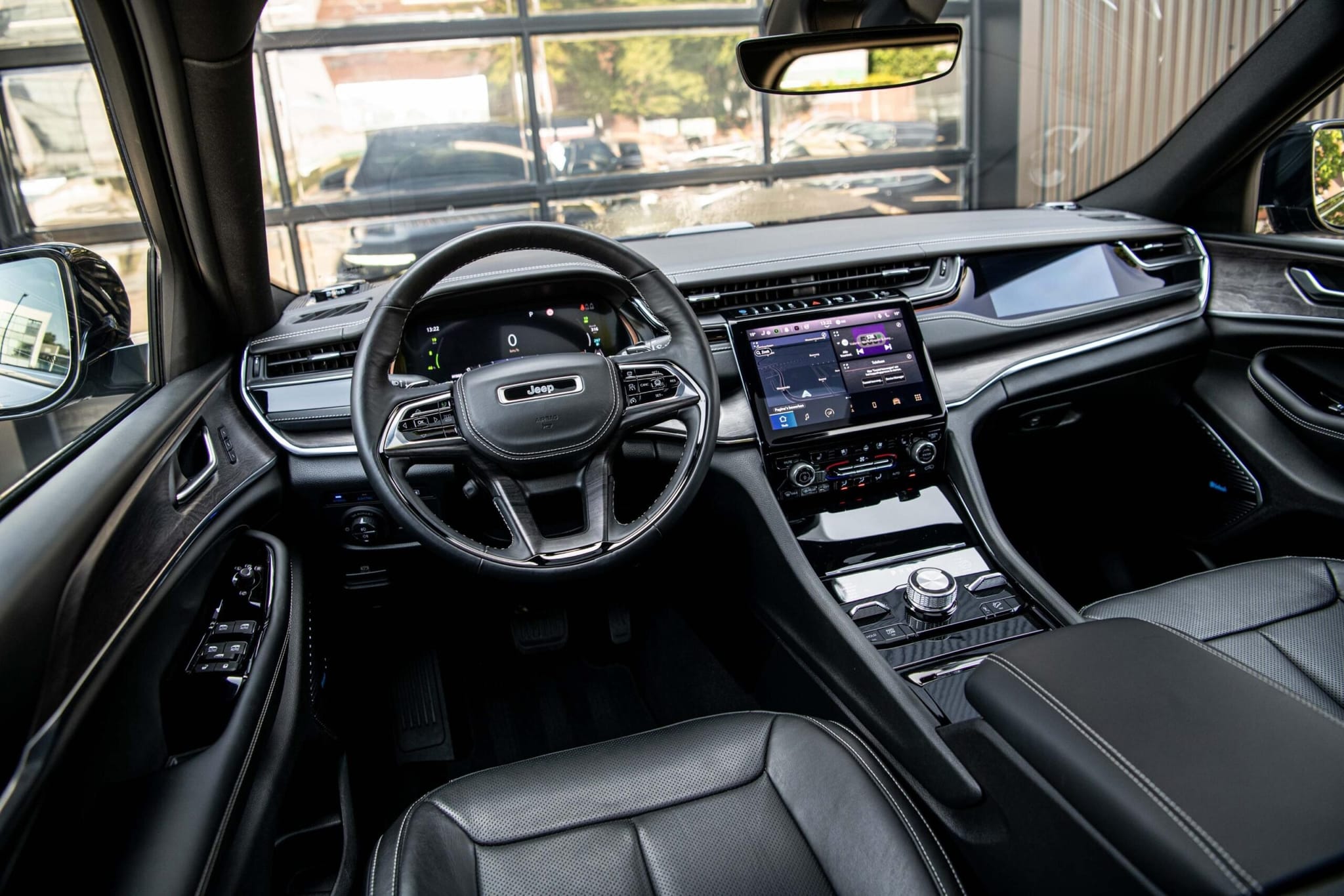 Jeep Grand Cherokee — foto 5