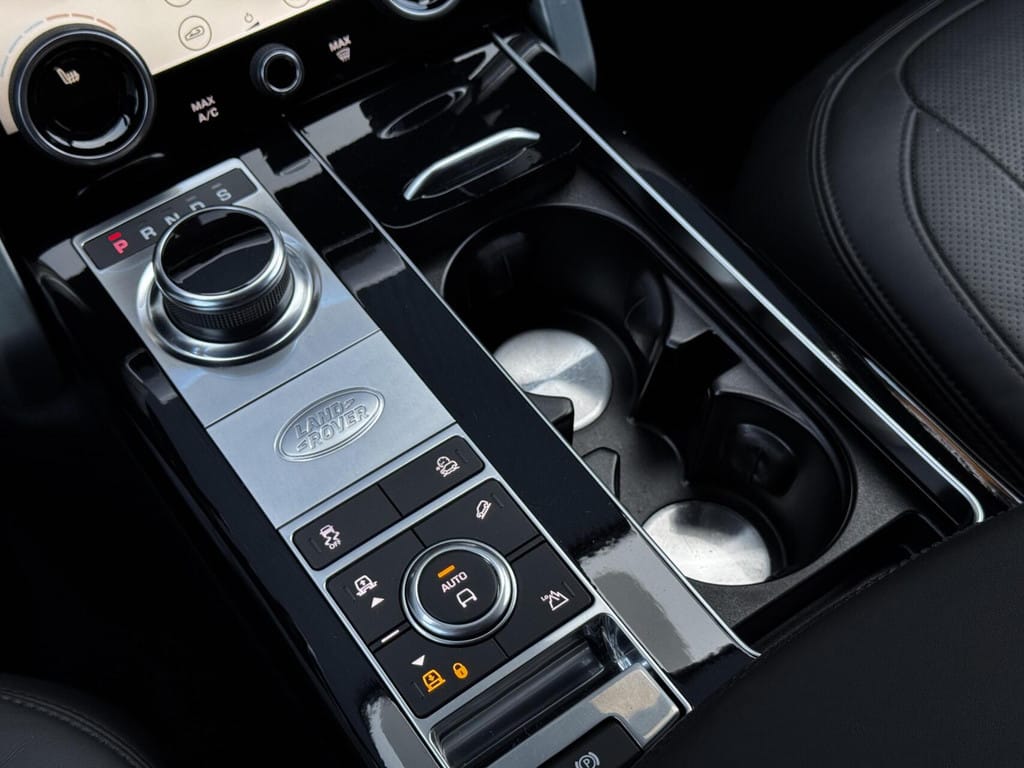 Land Rover Range Rover — foto 27
