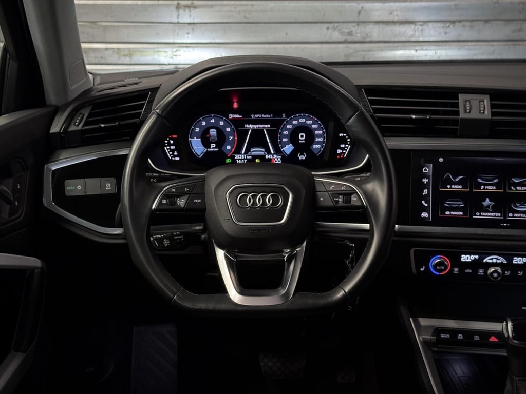Audi Q3 — foto 8
