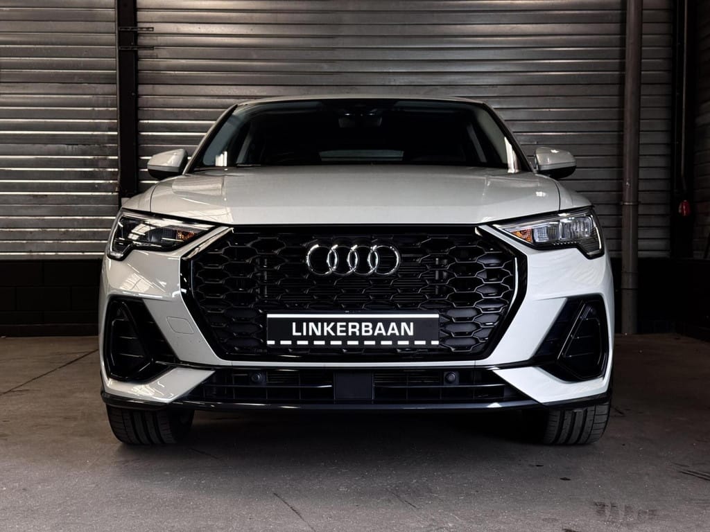 Audi Q3 — foto 12