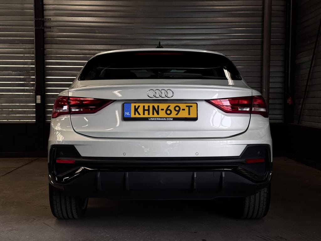 Audi Q3 — foto 13
