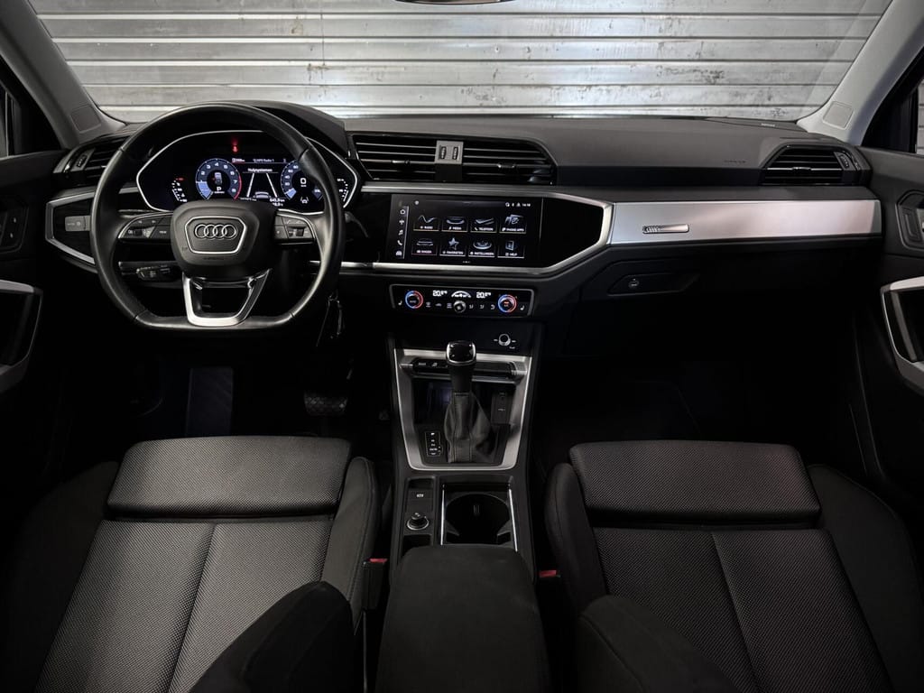 Audi Q3 — foto 17