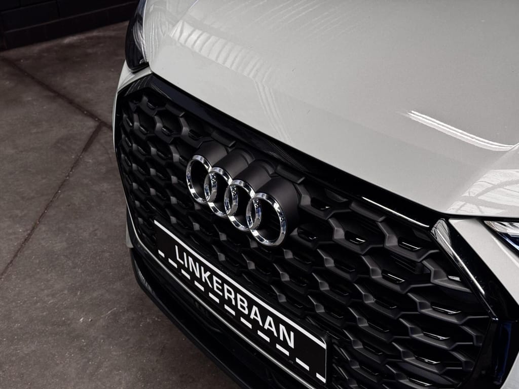 Audi Q3 — foto 29