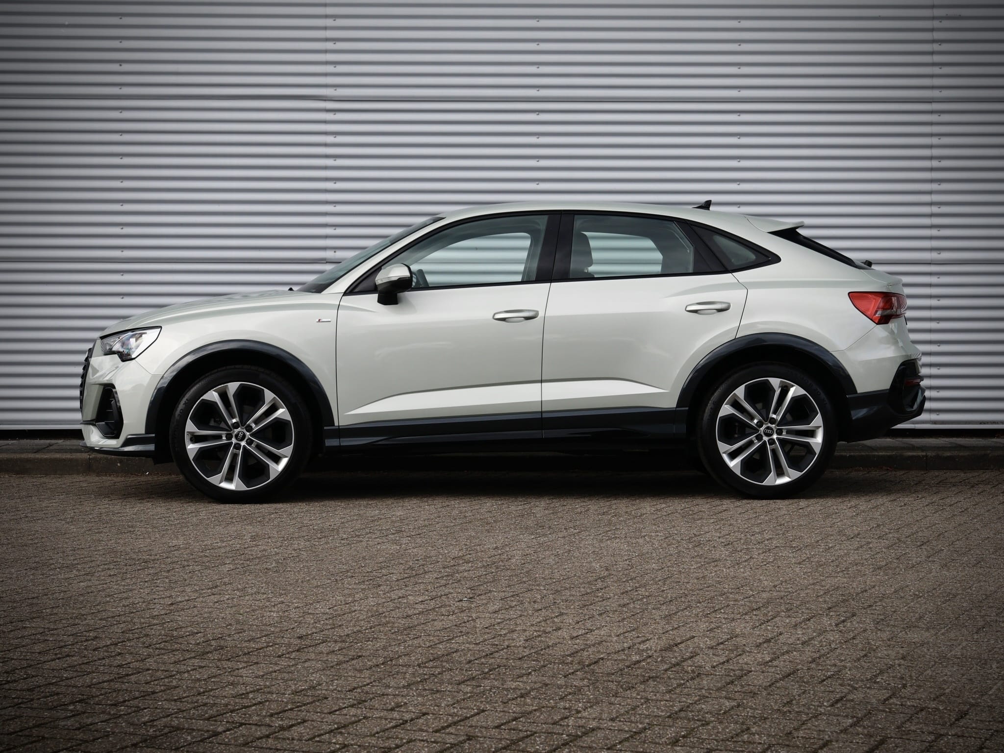 Audi Q3 Sportback — foto 9