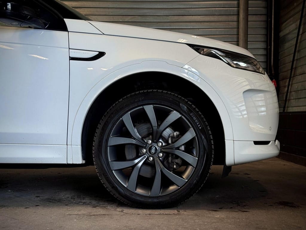 Land Rover Discovery Sport — foto 18
