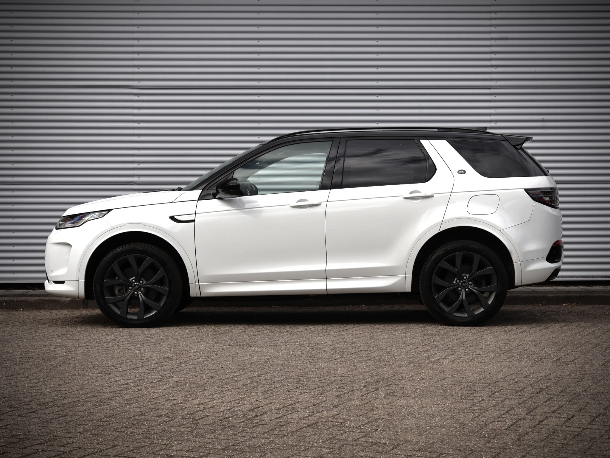 Land Rover Discovery Sport — foto 11