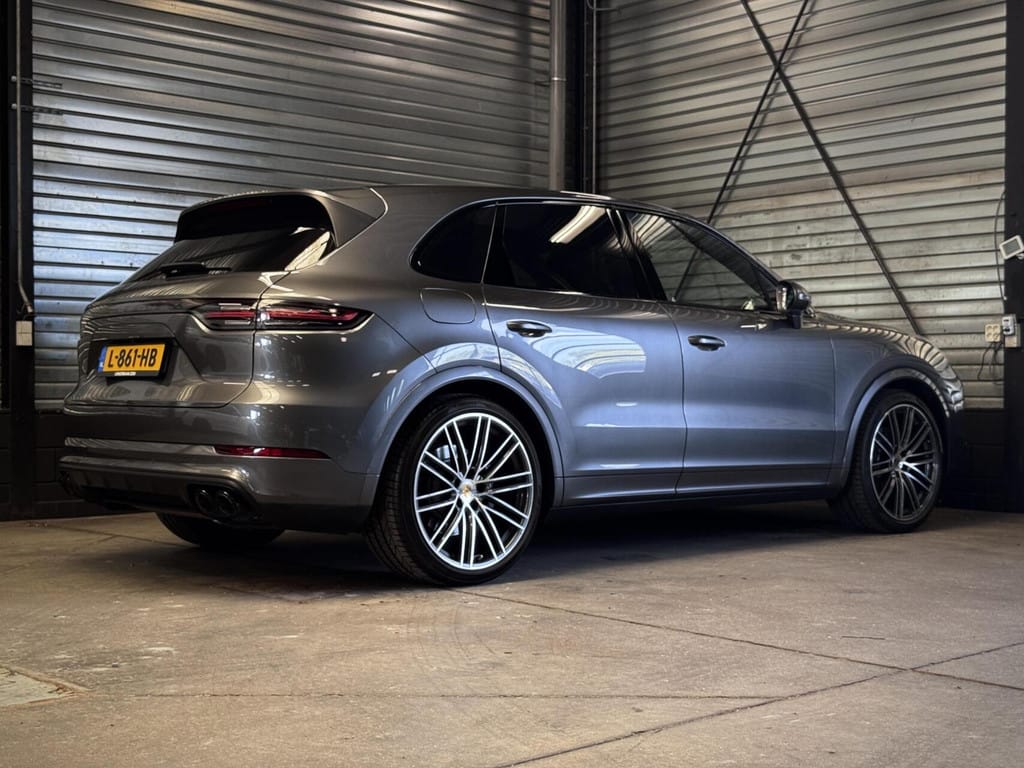Porsche Cayenne — foto 4