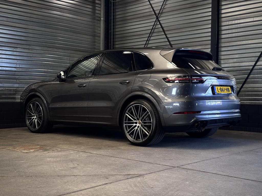 Porsche Cayenne — foto 13