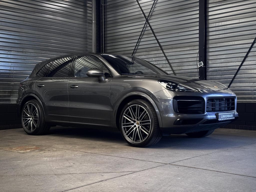 Porsche Cayenne — foto 16