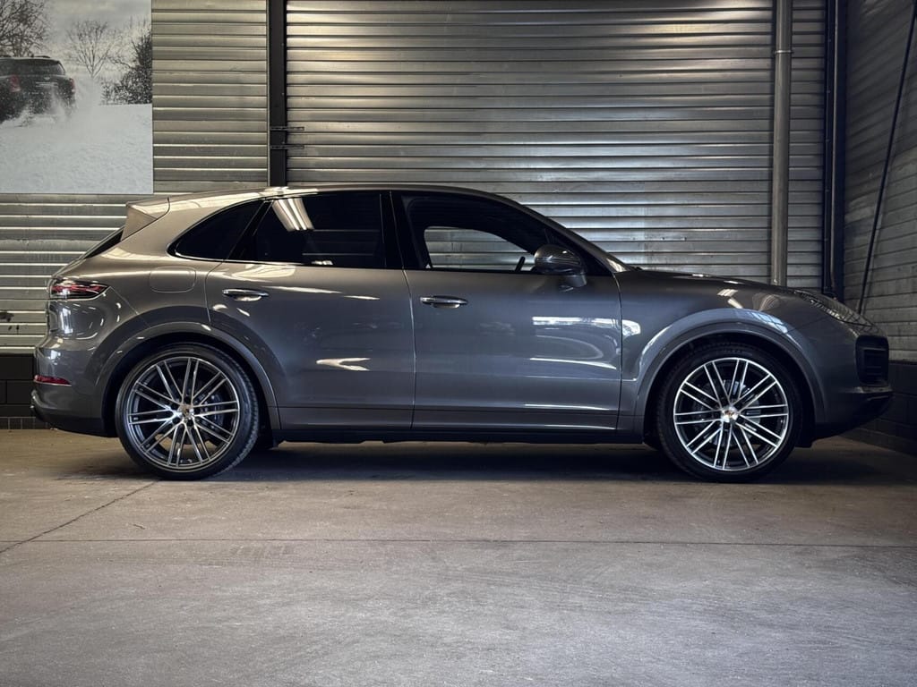 Porsche Cayenne — foto 17