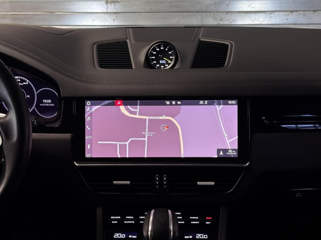 Porsche Cayenne — foto 20