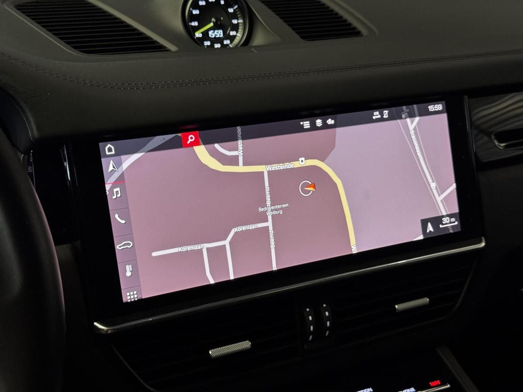 Porsche Cayenne — foto 21