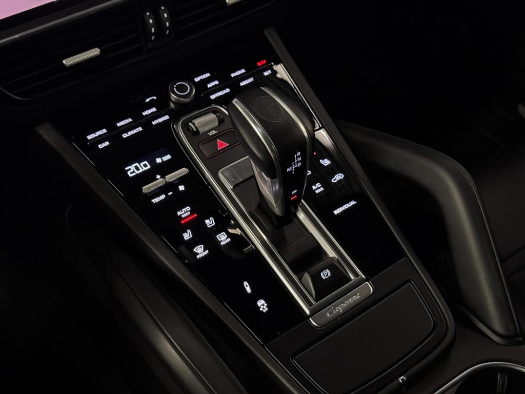 Porsche Cayenne — foto 35