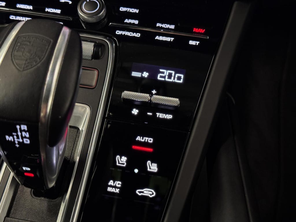 Porsche Cayenne — foto 40