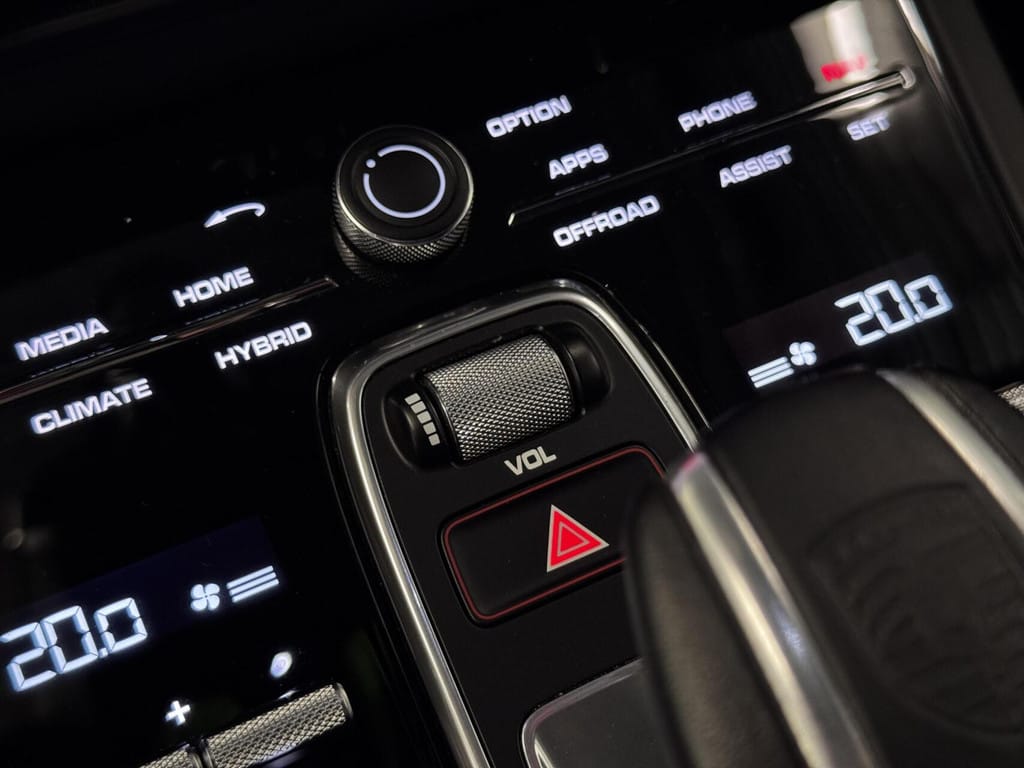 Porsche Cayenne — foto 43