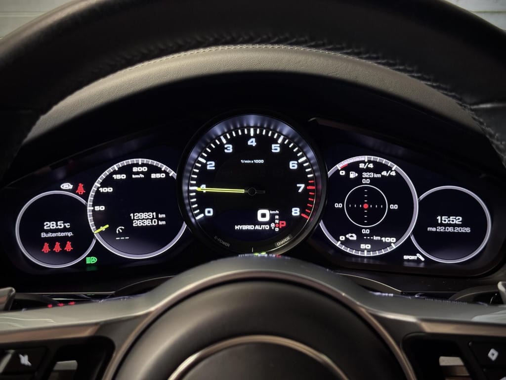 Porsche Cayenne — foto 45