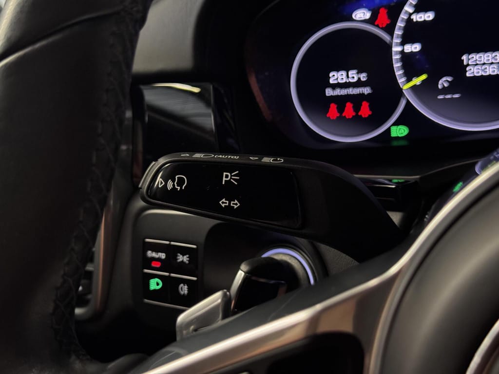 Porsche Cayenne — foto 49