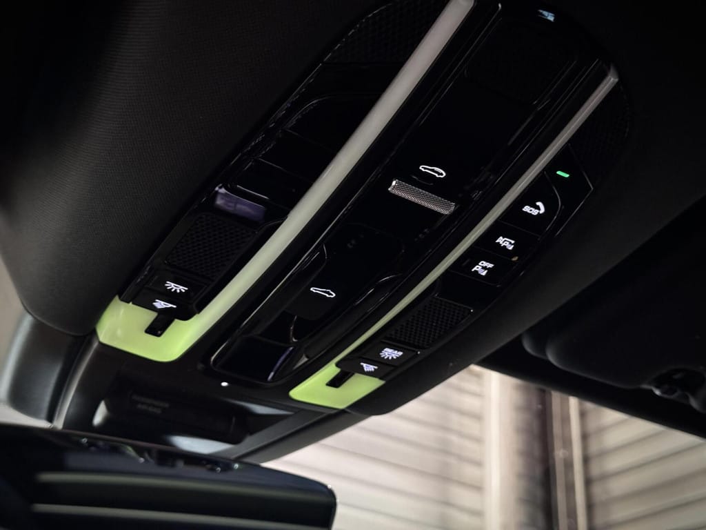 Porsche Cayenne — foto 54