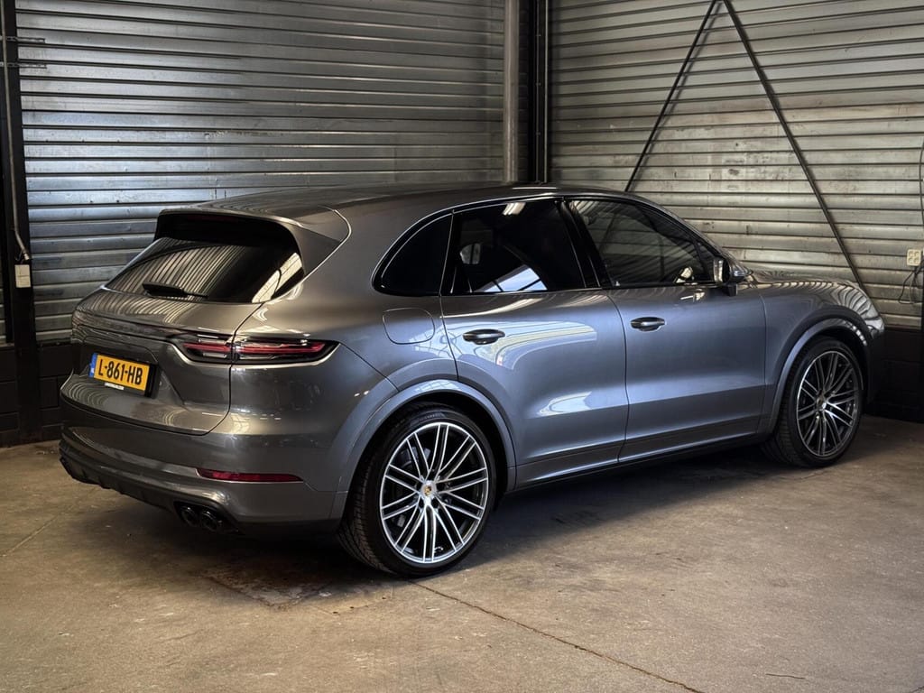 Porsche Cayenne — foto 68